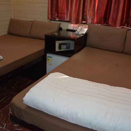 Everest Guest House Гонконг Экстерьер фото