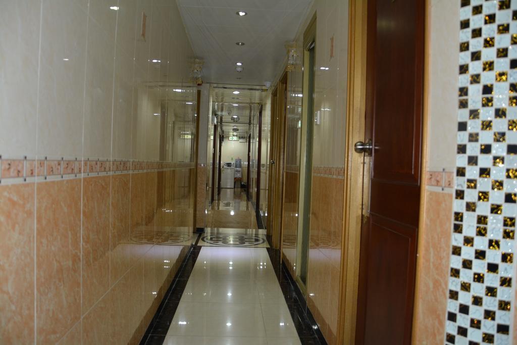 Everest Guest House Гонконг Экстерьер фото