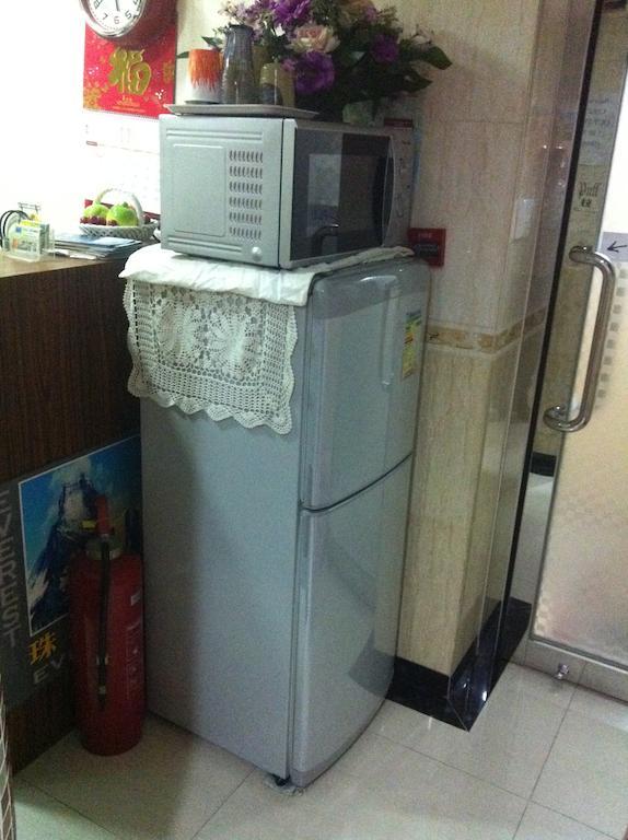 Everest Guest House Гонконг Экстерьер фото