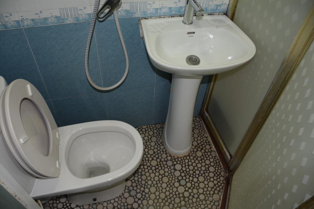 Everest Guest House Гонконг Экстерьер фото
